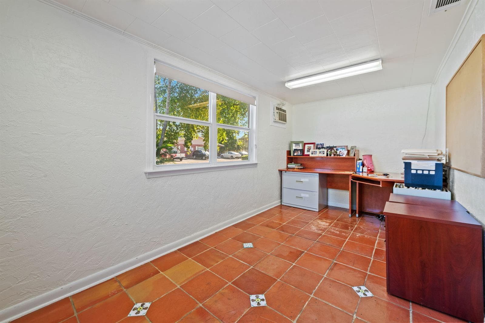 13-web-or-mls-1901-se-4th-ave
