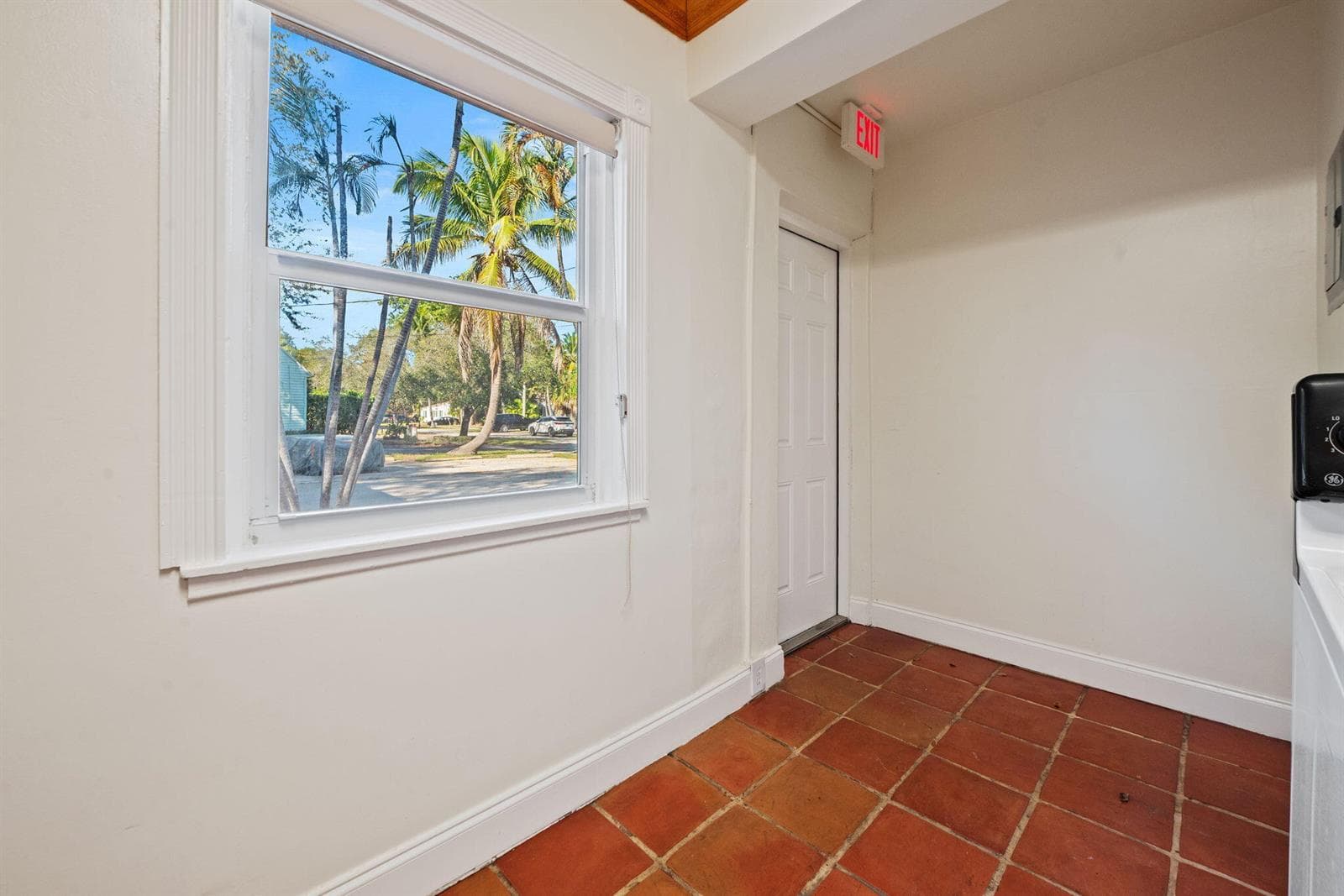 11-web-or-mls-1901-se-4th-ave