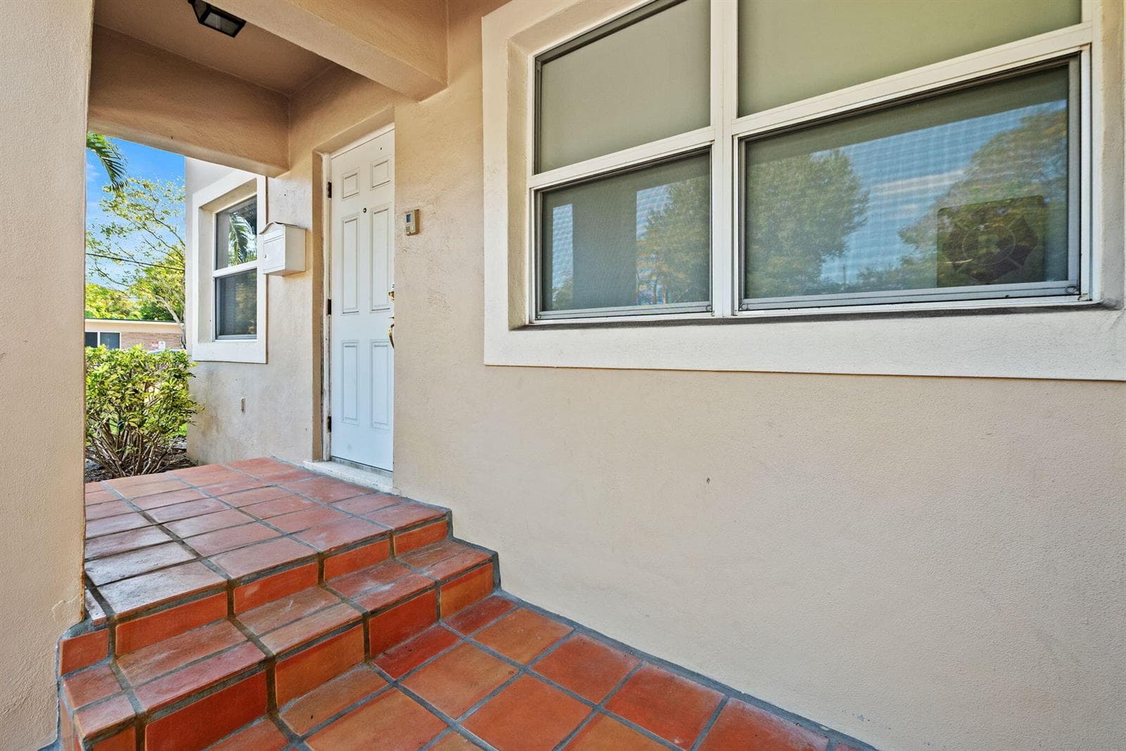 4-web-or-mls-1901-se-4th-ave