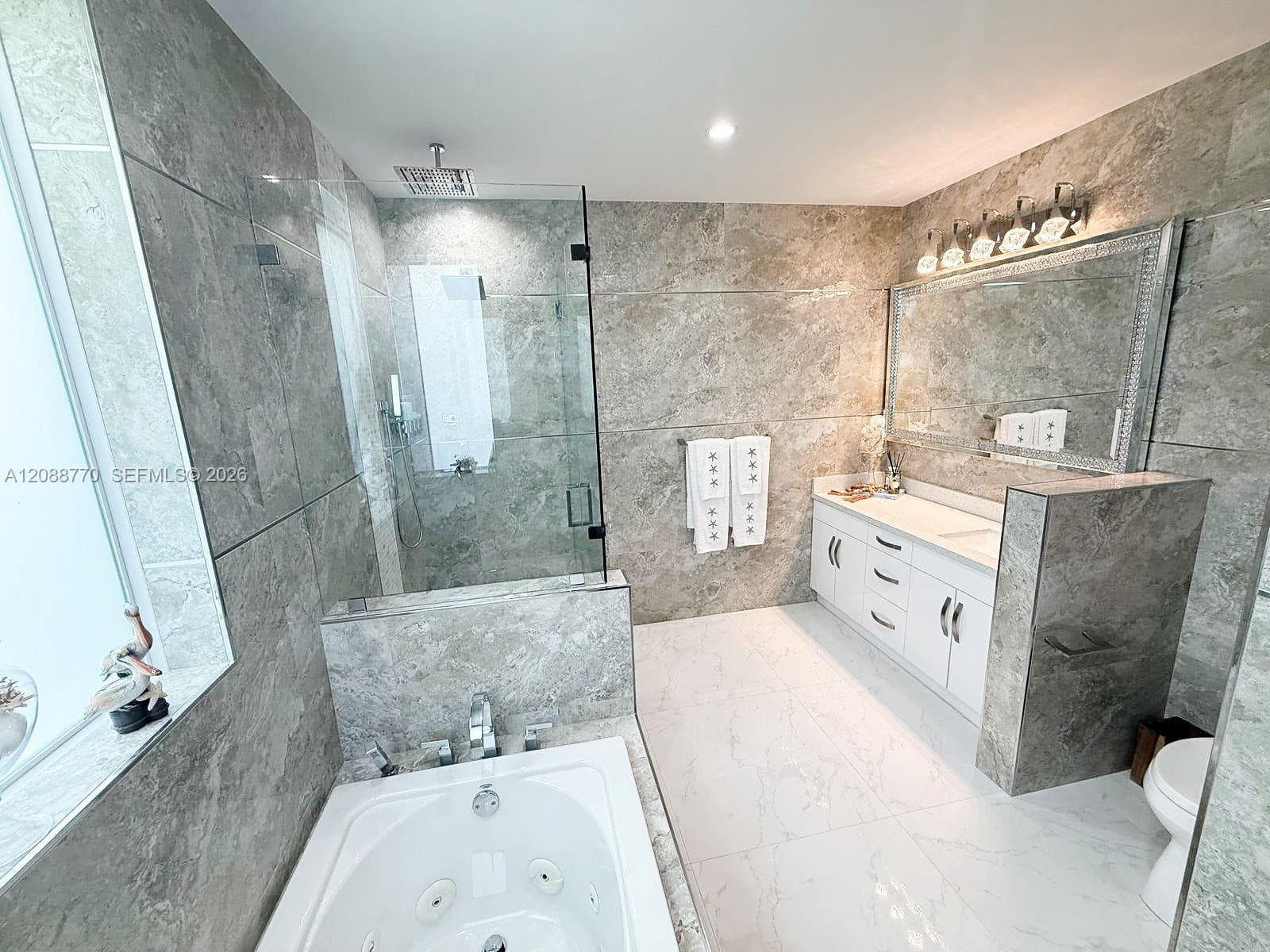 108 Avenue D photo 26