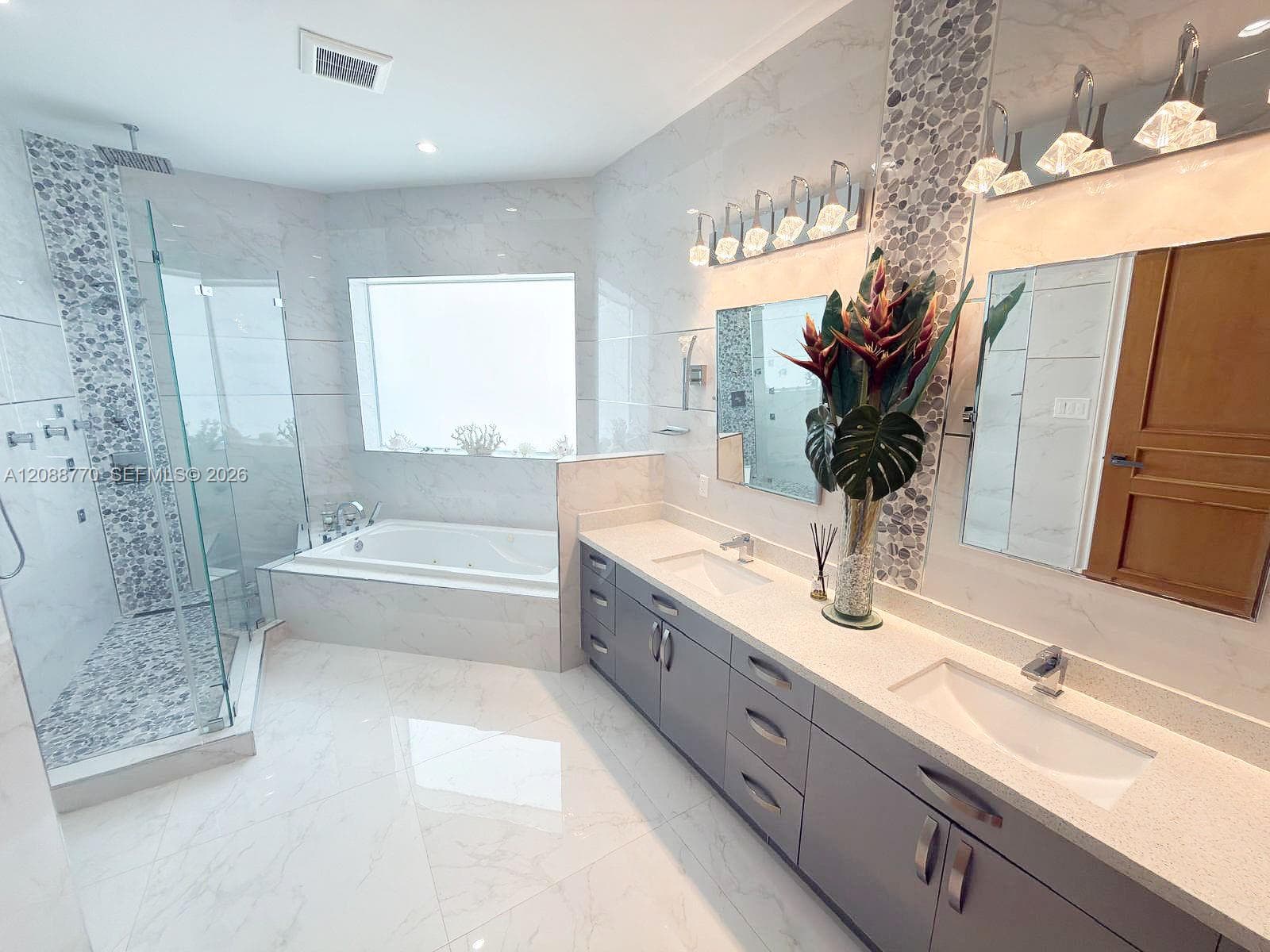 108 Avenue D photo 20