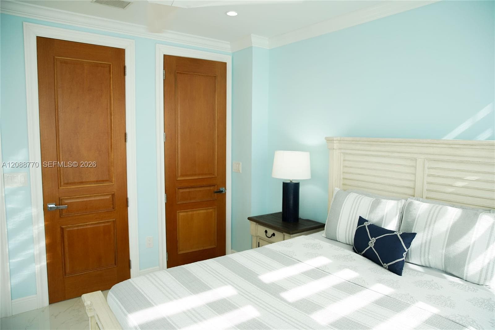 108 Avenue D photo 25