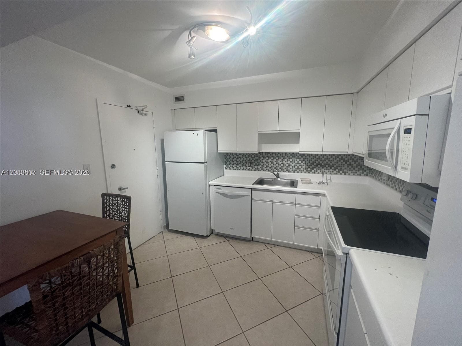 Seacoast 5151 · #1710 in Miami Beach - Photo 3