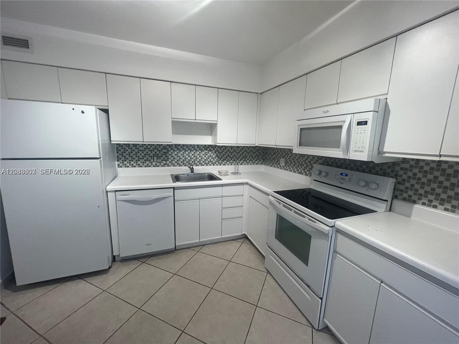 Seacoast 5151 · #1710 in Miami Beach - Photo 4