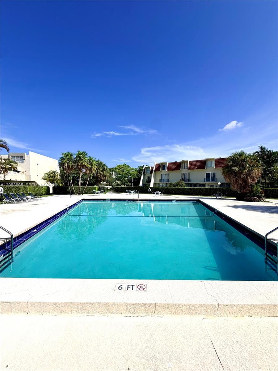 NORTHGATE TOWNHOUSE CONDO · #11B in Miami - Photo 26