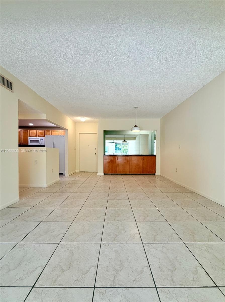 NORTHGATE TOWNHOUSE CONDO · #11B in Miami - Photo 3