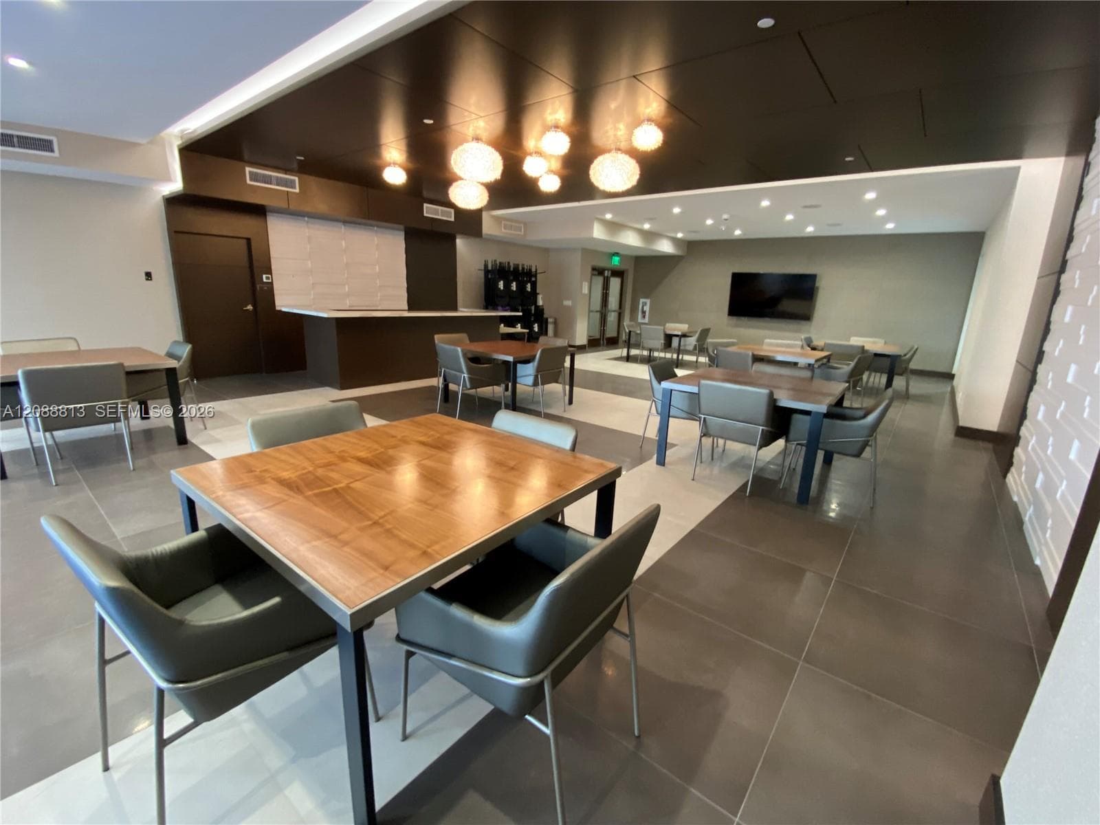DELVISTA TOWERS CONDO · #1422 in Aventura - Photo 37