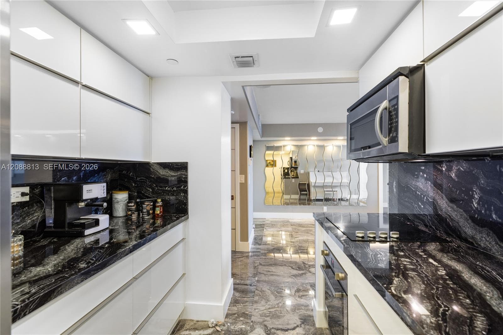 DELVISTA TOWERS CONDO · #1422 in Aventura - Photo 15