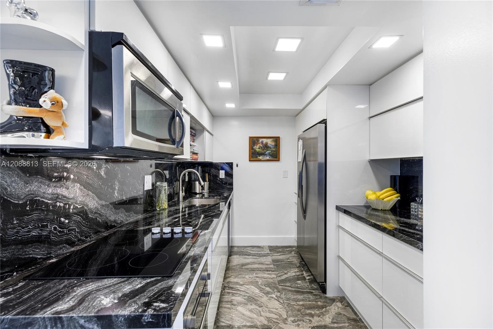 DELVISTA TOWERS CONDO · #1422 in Aventura - Photo 4