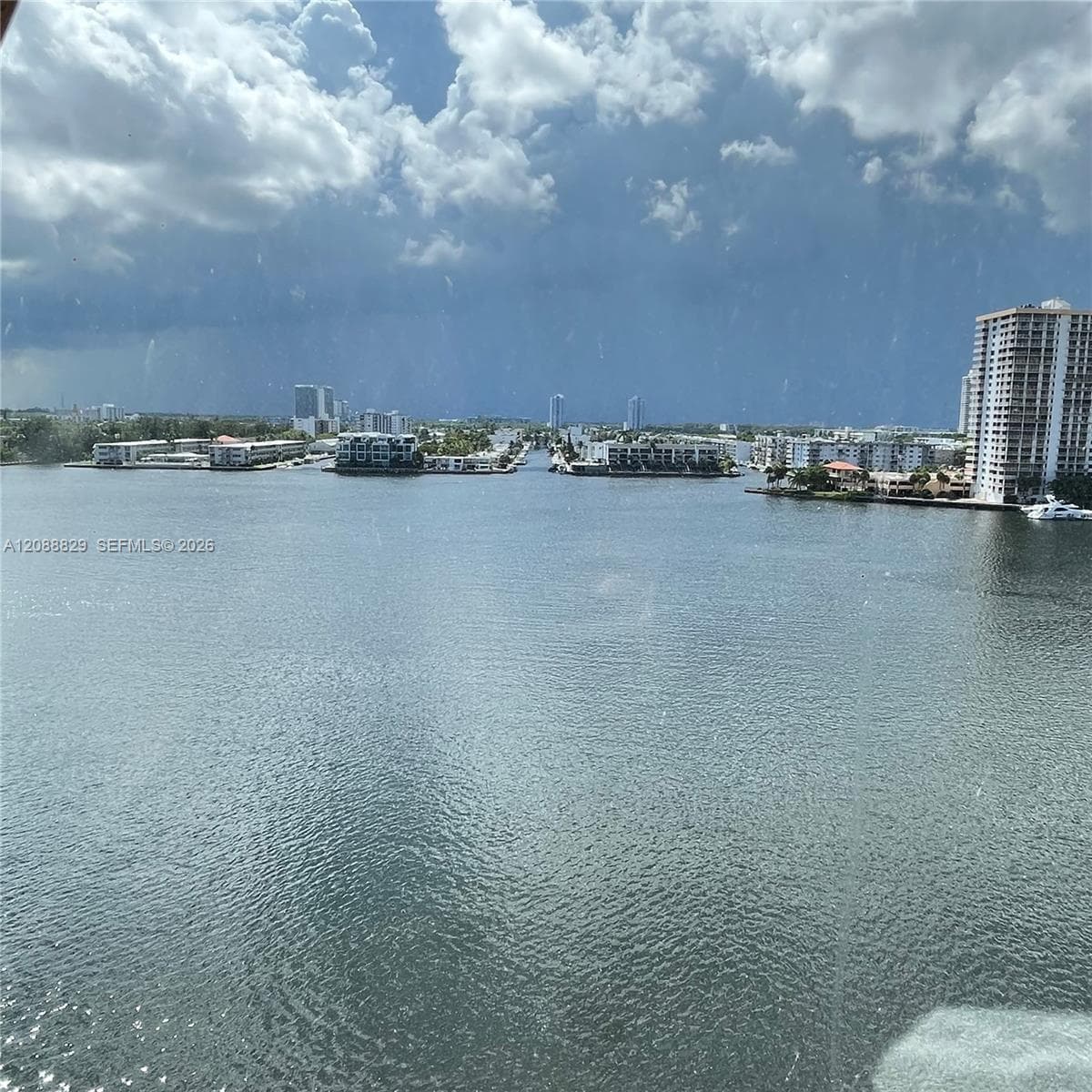 Porto Bellagio · #1906 in Sunny Isles Beach - Photo 2