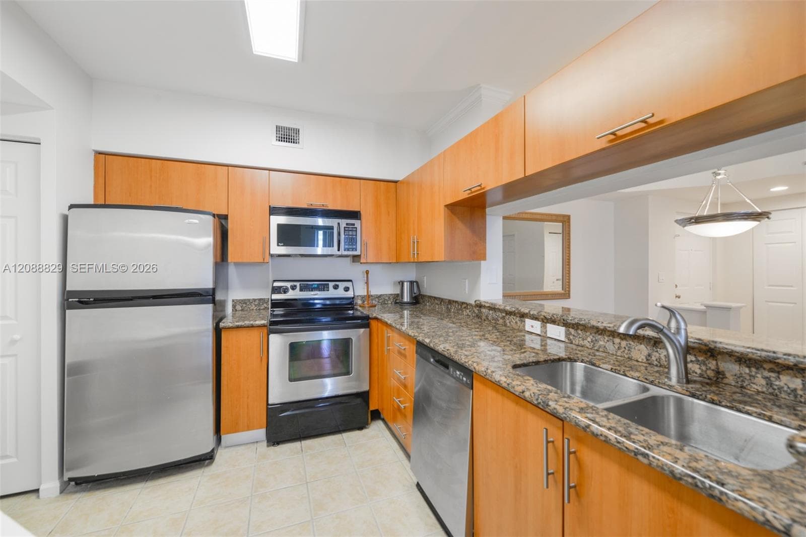 Porto Bellagio · #1906 in Sunny Isles Beach - Photo 14