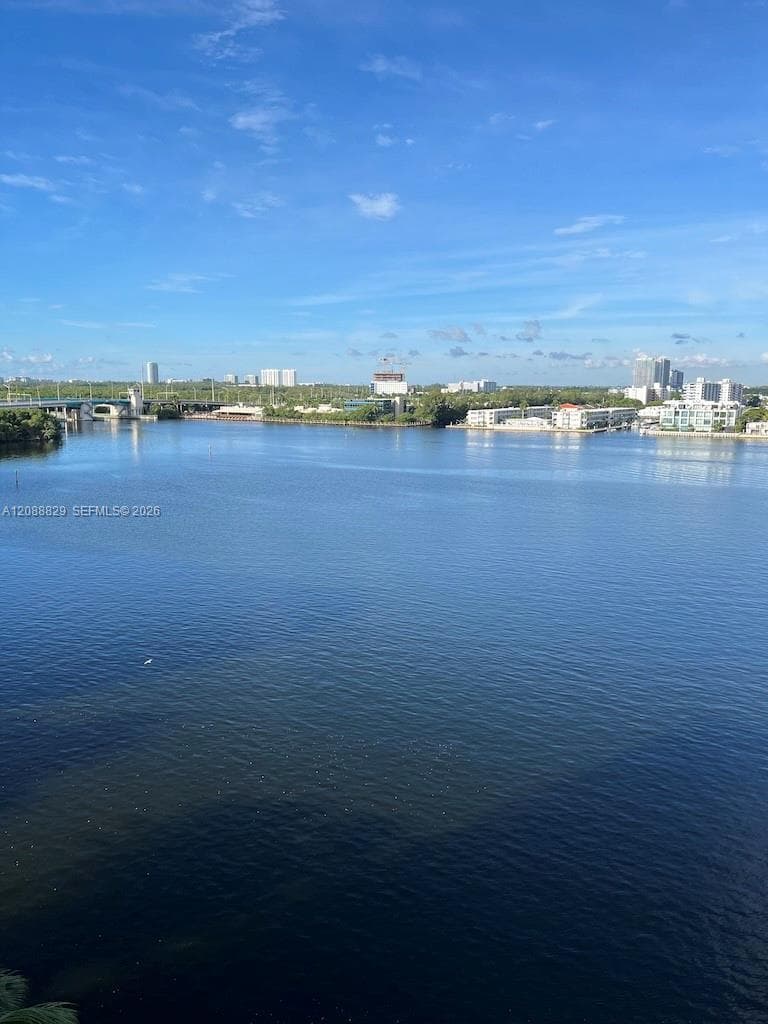 Porto Bellagio · #1906 in Sunny Isles Beach - Photo 25