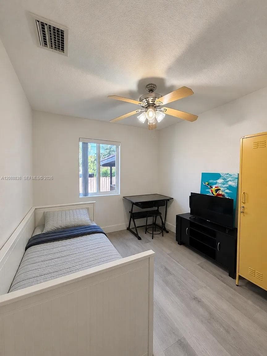 8260 SW 27th Ter photo 9