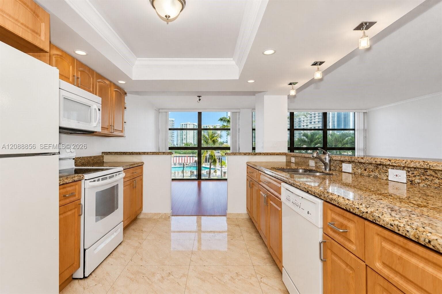 TOWERS OF OCEANVIEW · #204 in Hallandale Beach - Photo 8