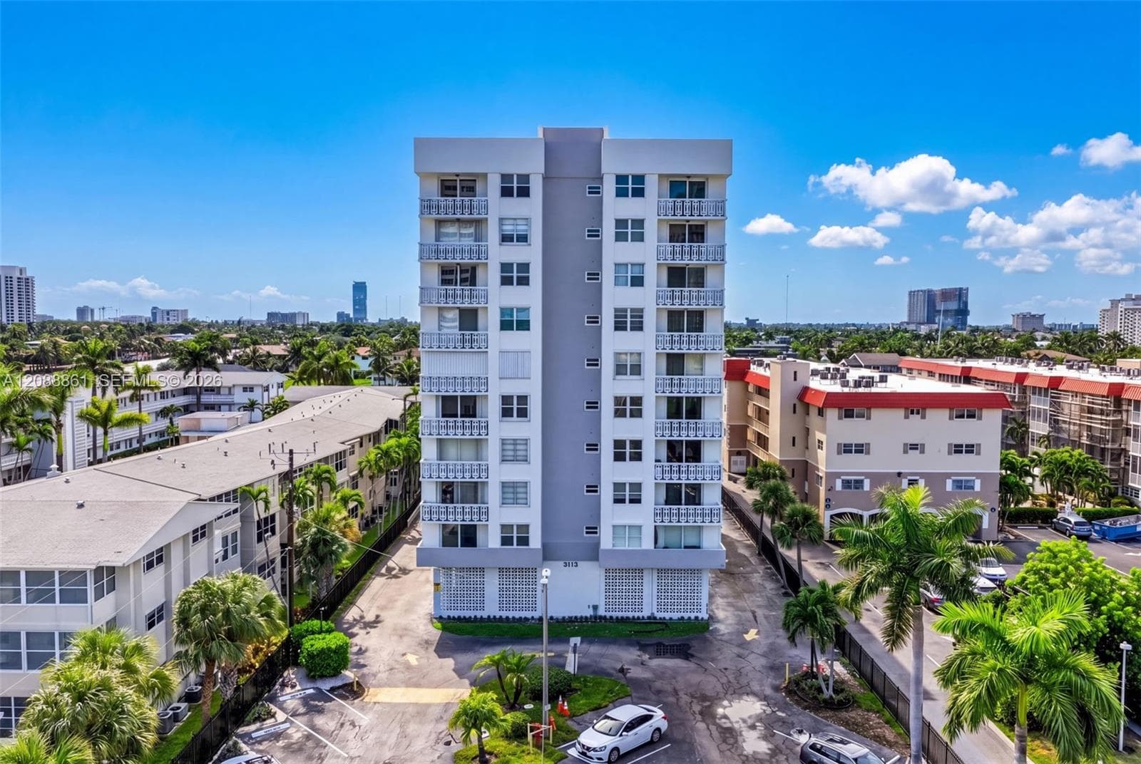 ASHLEIGH HOUSE CONDO · #510 in Hallandale Beach - Photo 3
