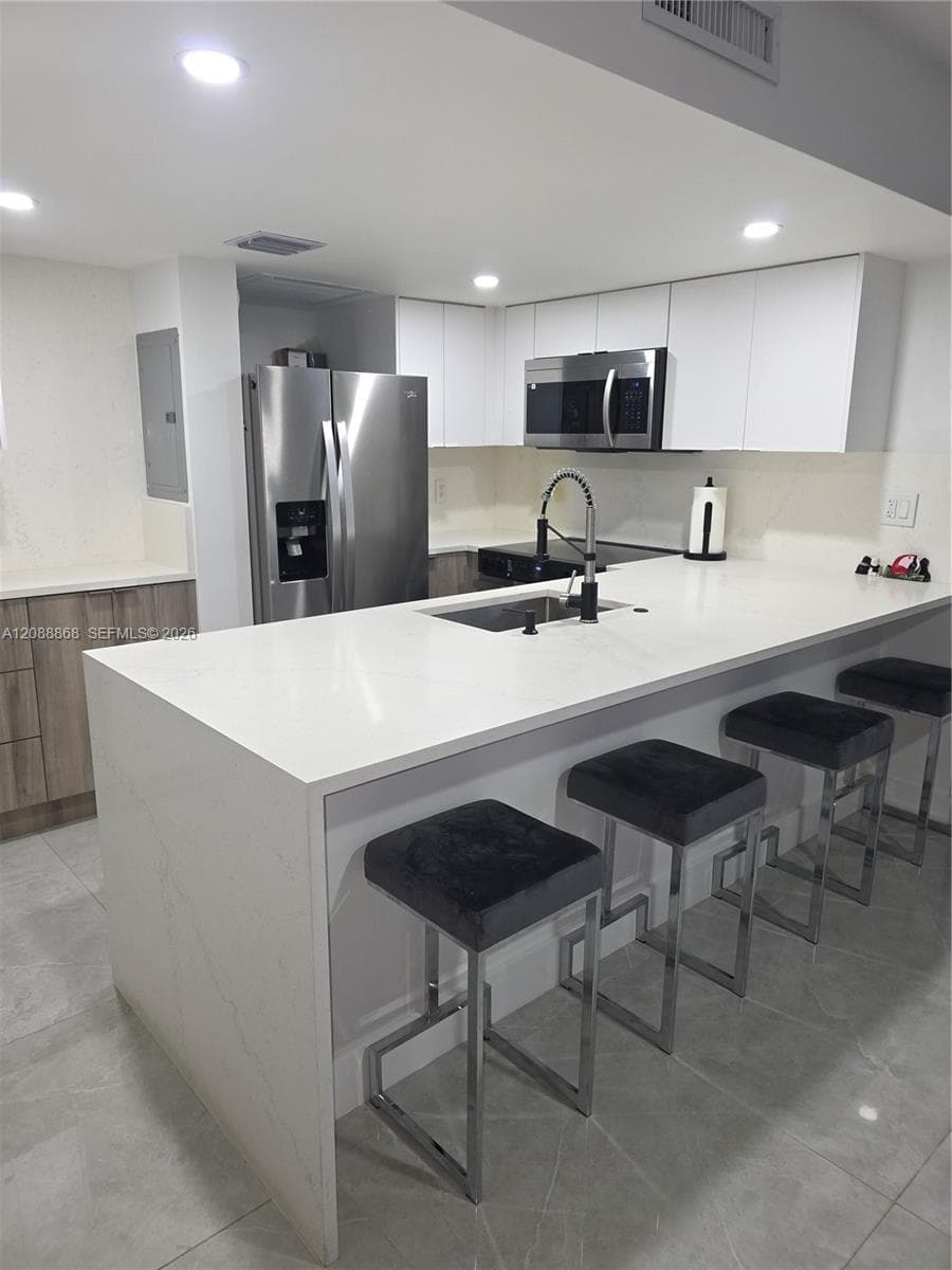 6446 E Miami Lakes Dr E photo 2