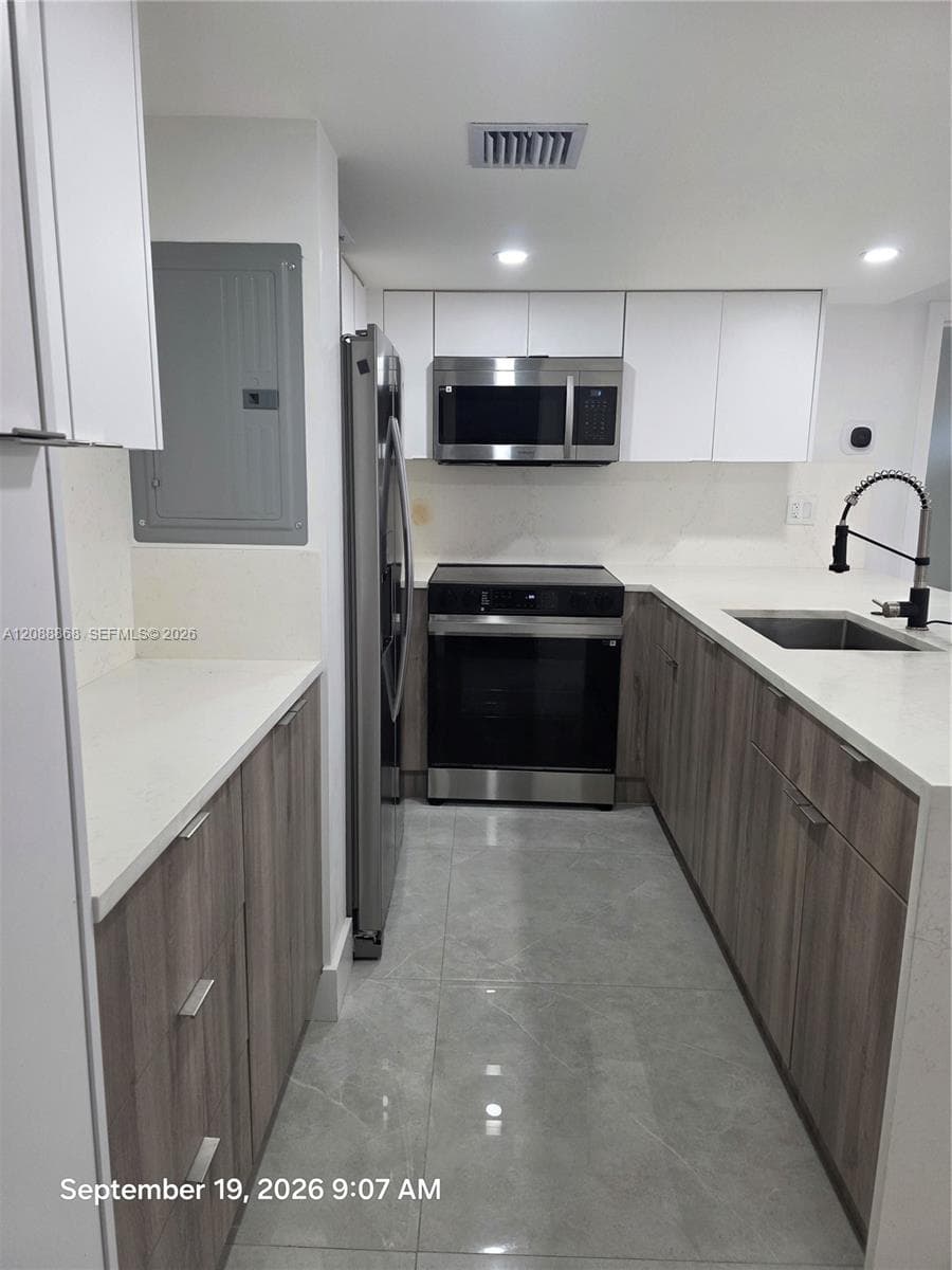 6446 E Miami Lakes Dr E photo 4