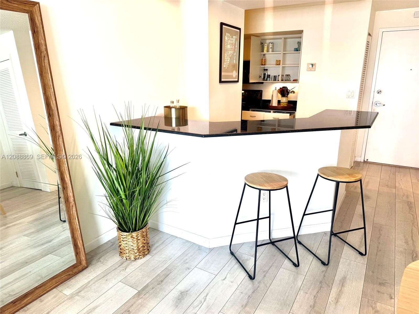 THE COLLINS CONDO · #1026 in Miami Beach - Photo 2