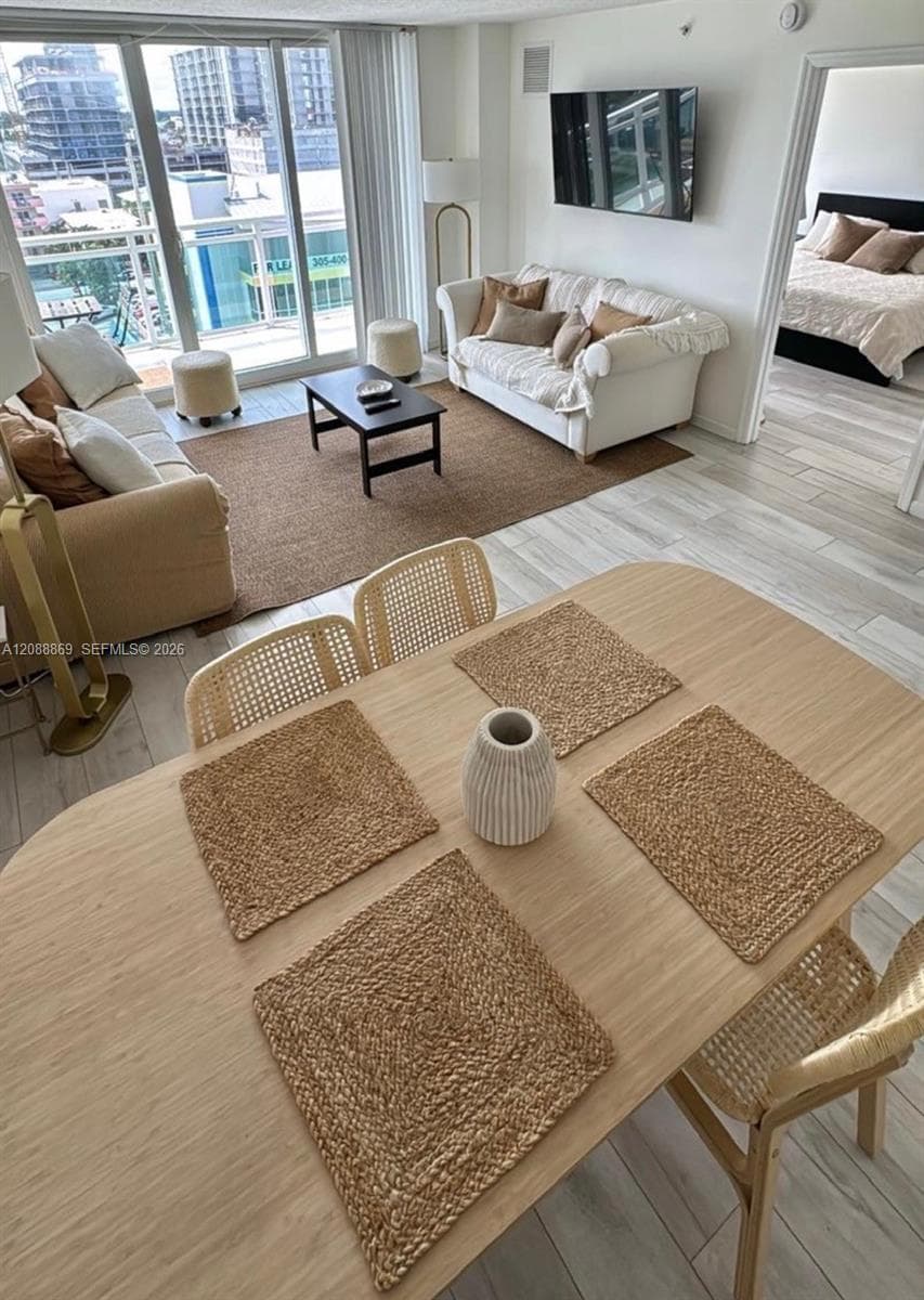 THE COLLINS CONDO · #1026 in Miami Beach - Photo 5