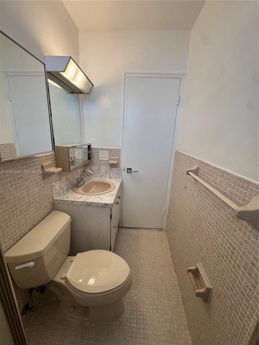 Biscayne Lake Gardens · #213 C in Aventura - Photo 17