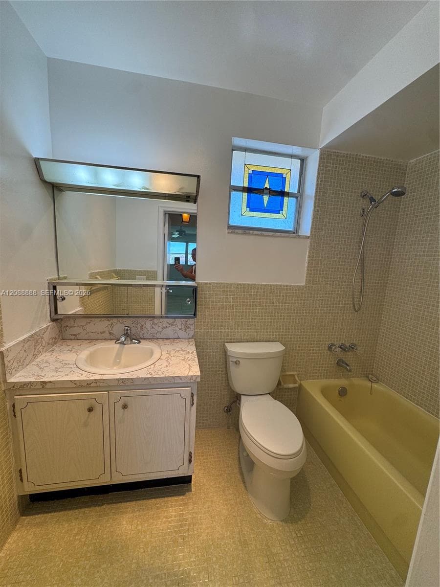 Biscayne Lake Gardens · #213 C in Aventura - Photo 11