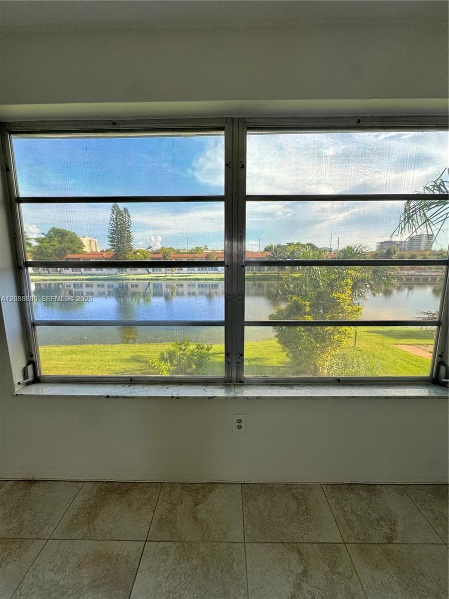 Biscayne Lake Gardens · #213 C in Aventura - Photo 4
