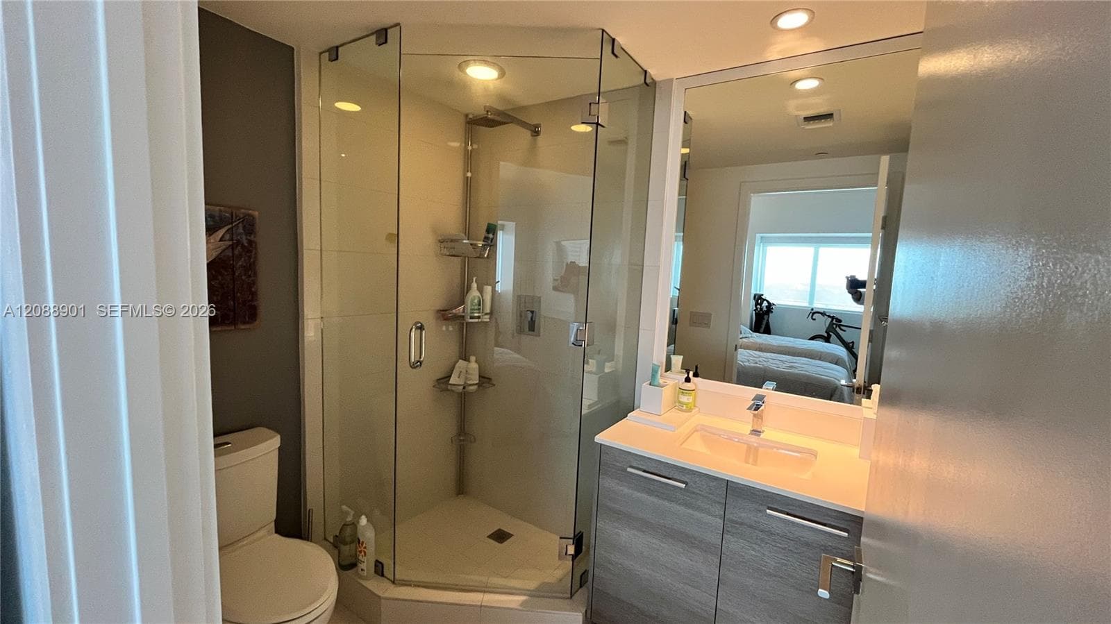 2nd Bathroom