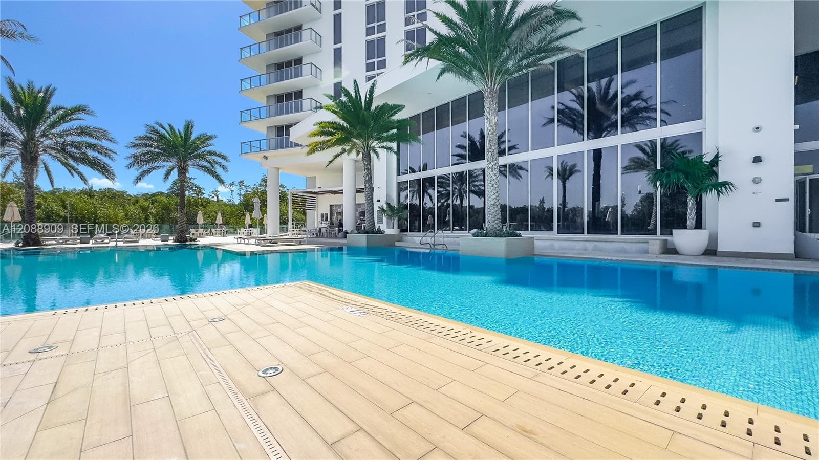 THE HARBOUR NORTH CONDO · #707 in North Miami Beach - Photo 26