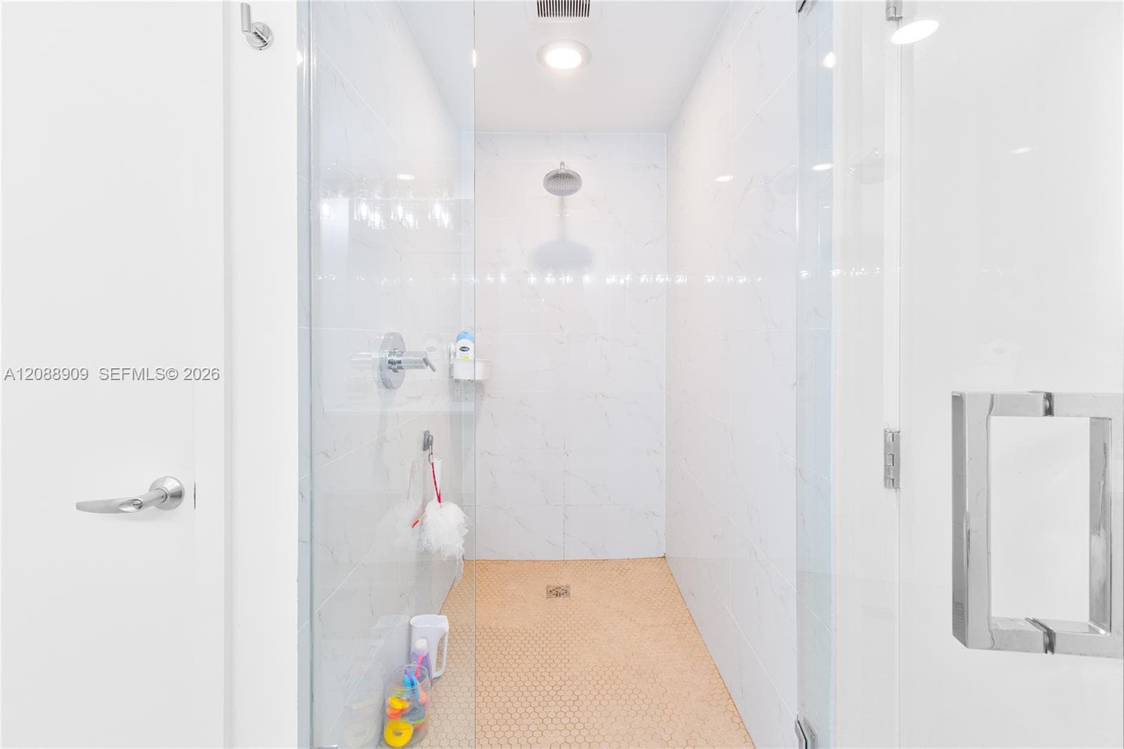 THE HARBOUR NORTH CONDO · #707 in North Miami Beach - Photo 8