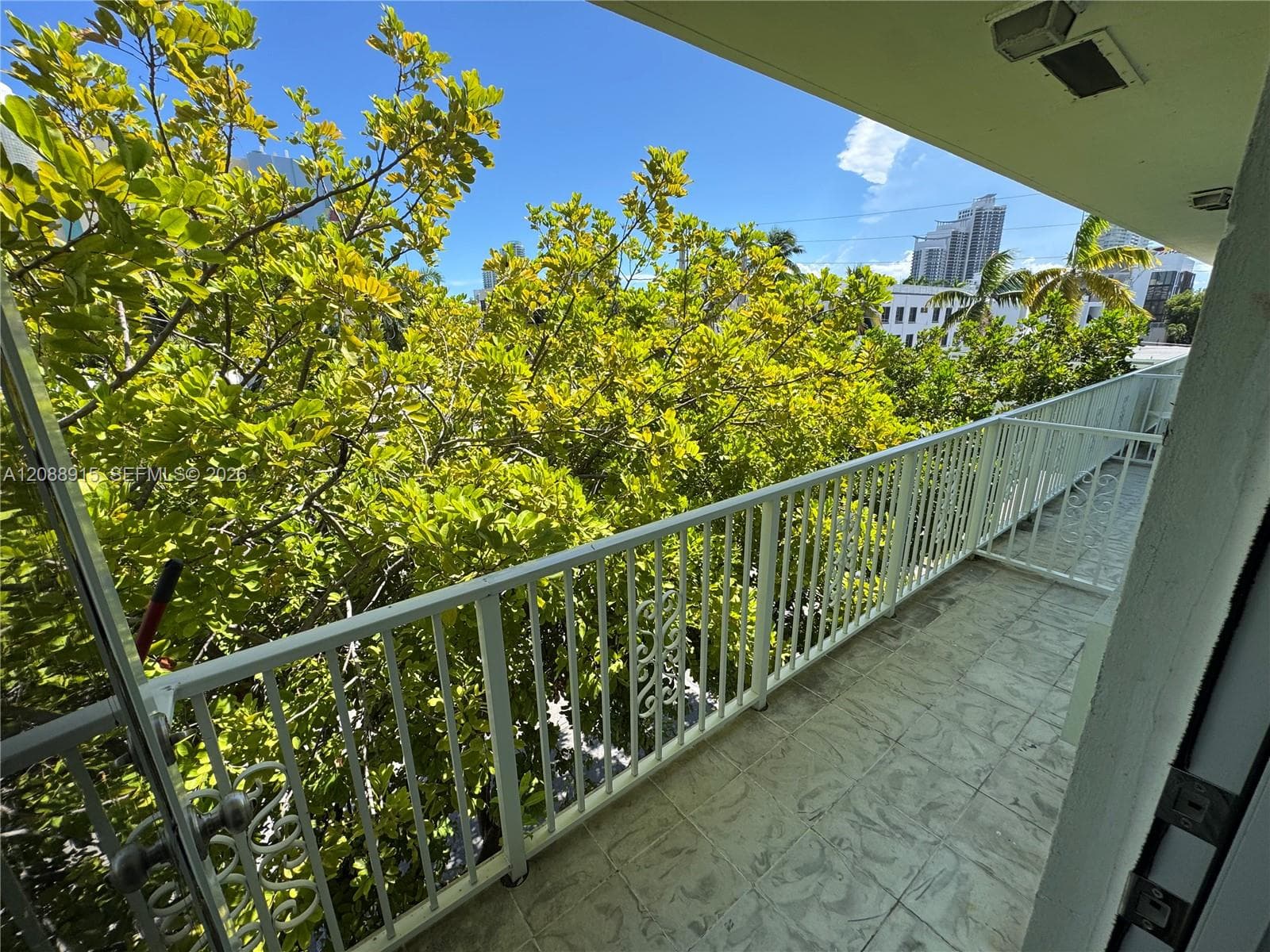 WASHINGTON CENTER CONDO · #311 in Miami Beach - Photo 13