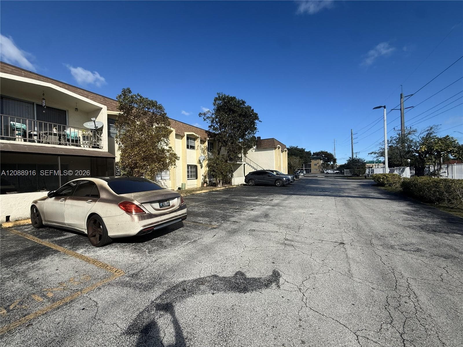 LAKEWOOD VILLAS CONDO · #C207 in Miami - Photo 10