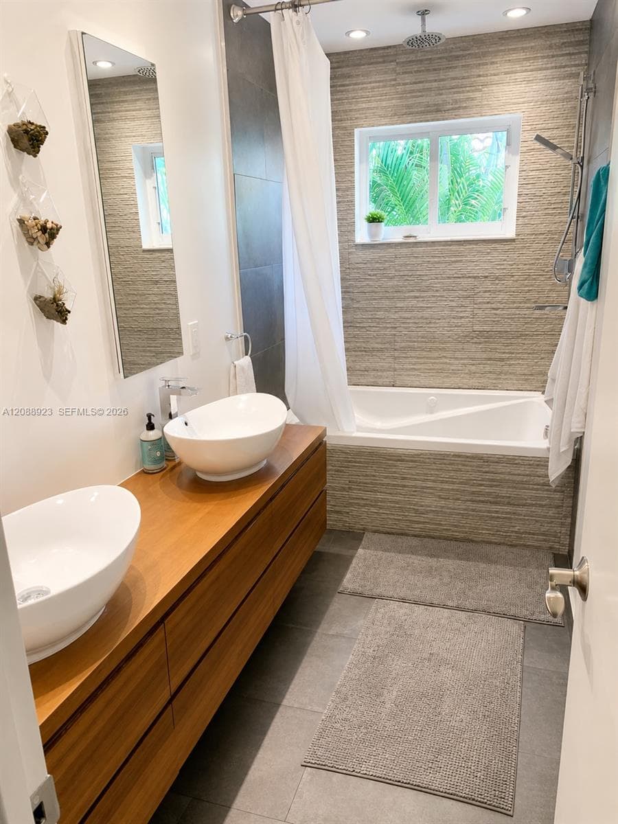 Master Bath