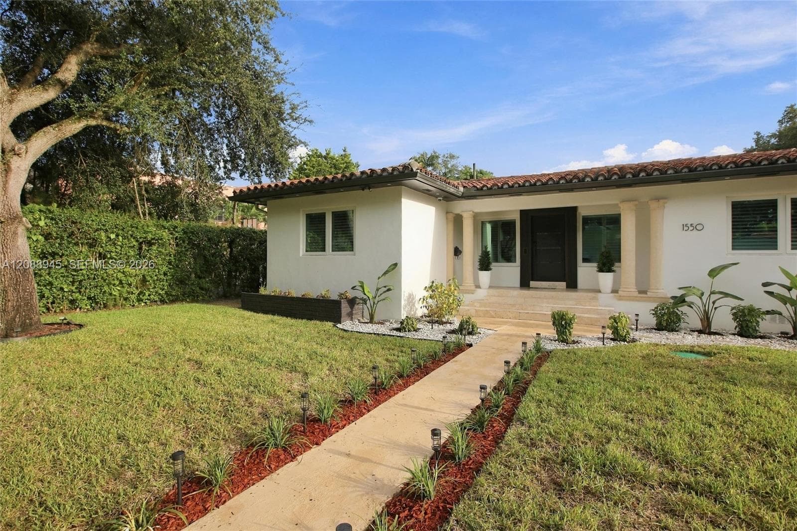 1550 Trevino Ave photo 7