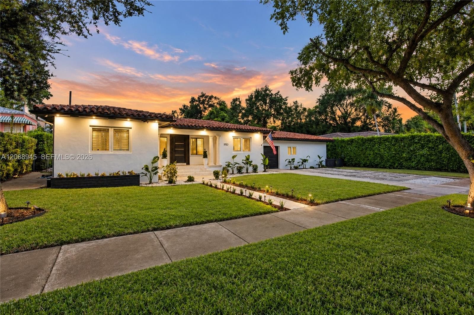 1550 Trevino Ave photo 4