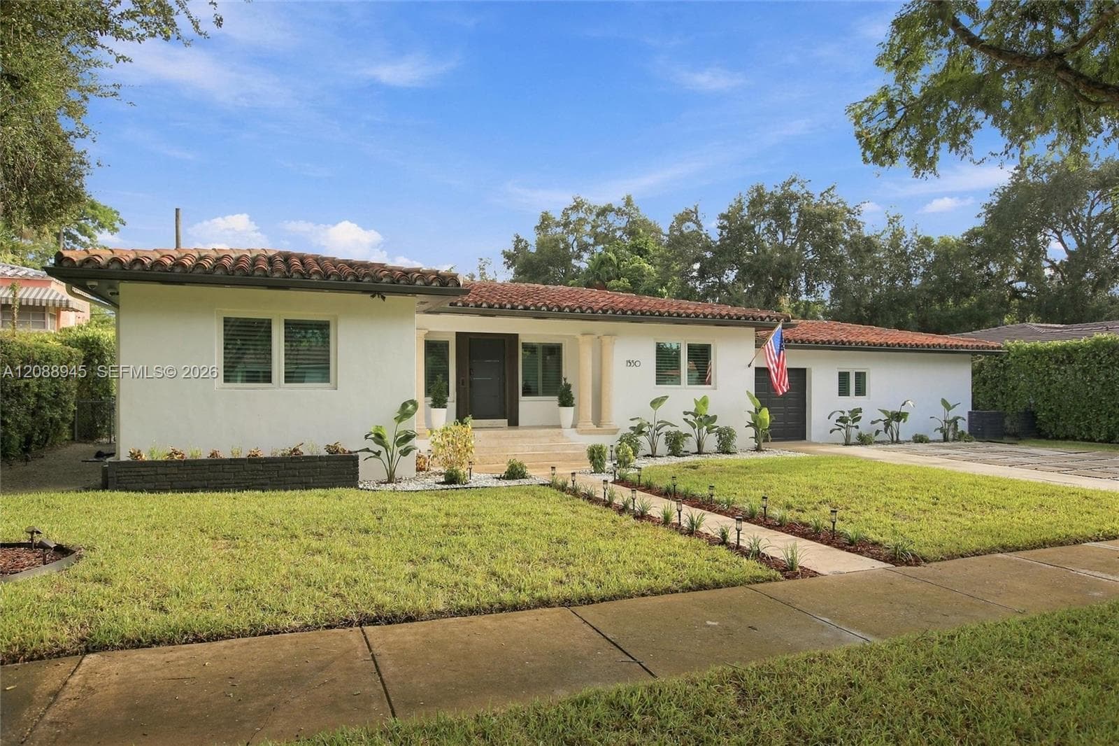 1550 Trevino Ave photo 8