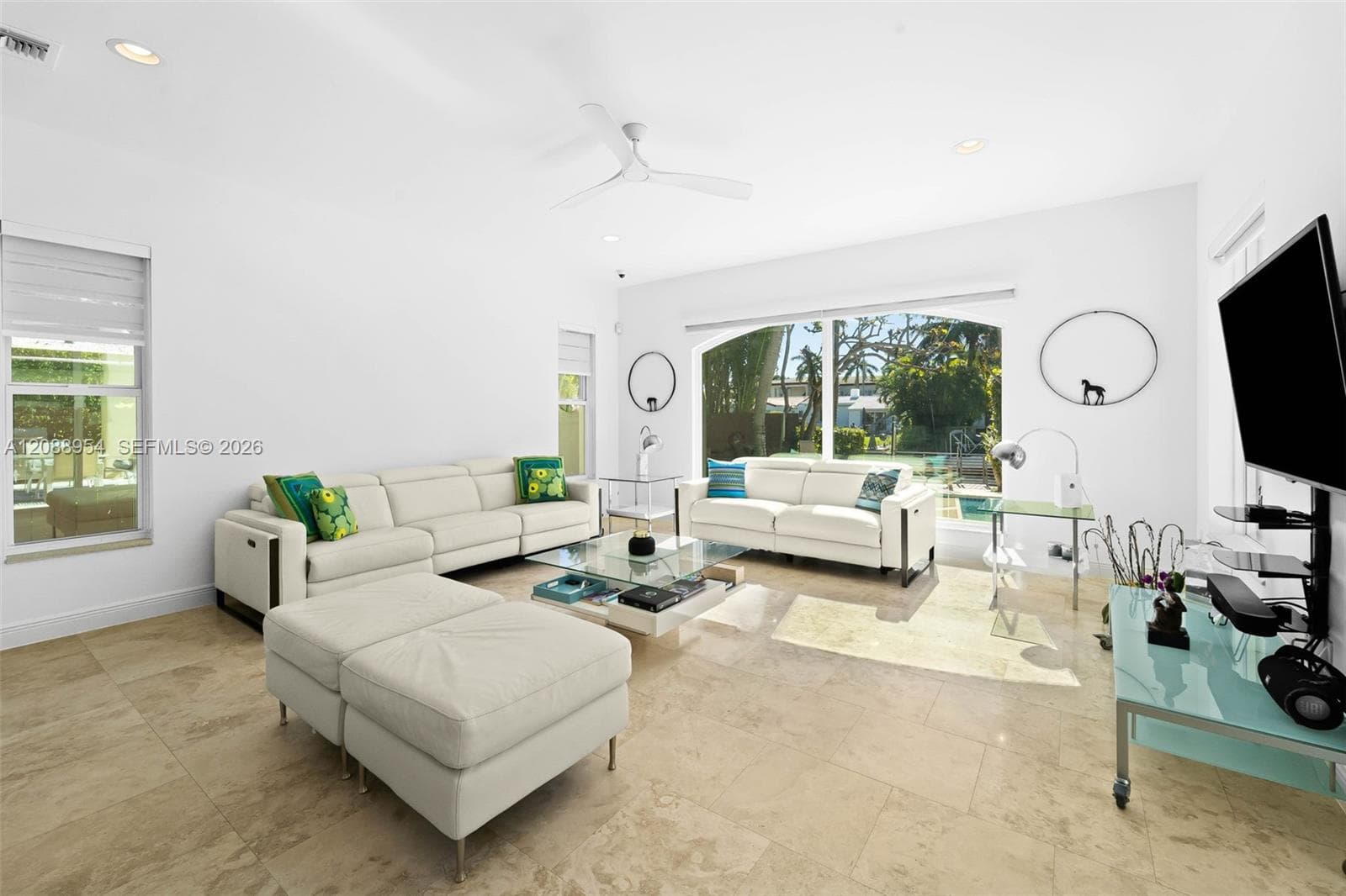 family room by the kitchen