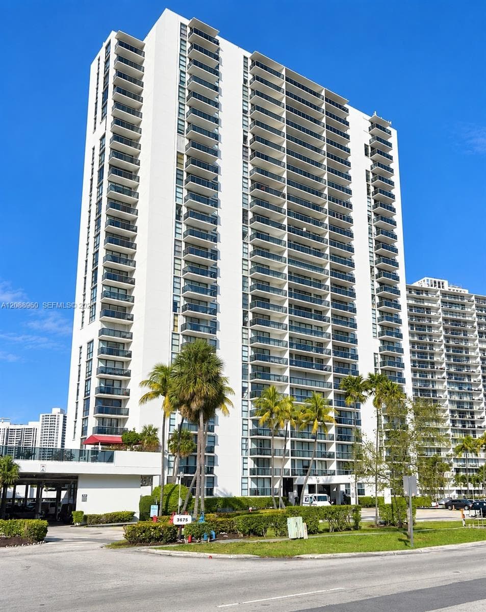 AVENTURA ELDORADO CONDO · #1006 in Aventura - Photo 19