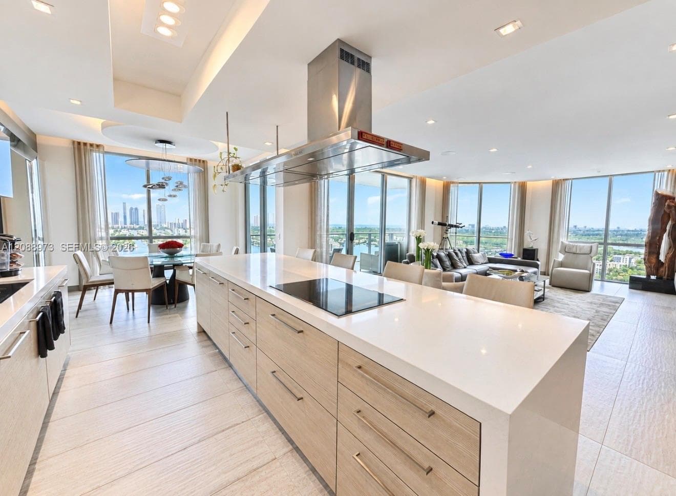 Marina Palmas Residence · #2210 in North Miami Beach - Photo 1