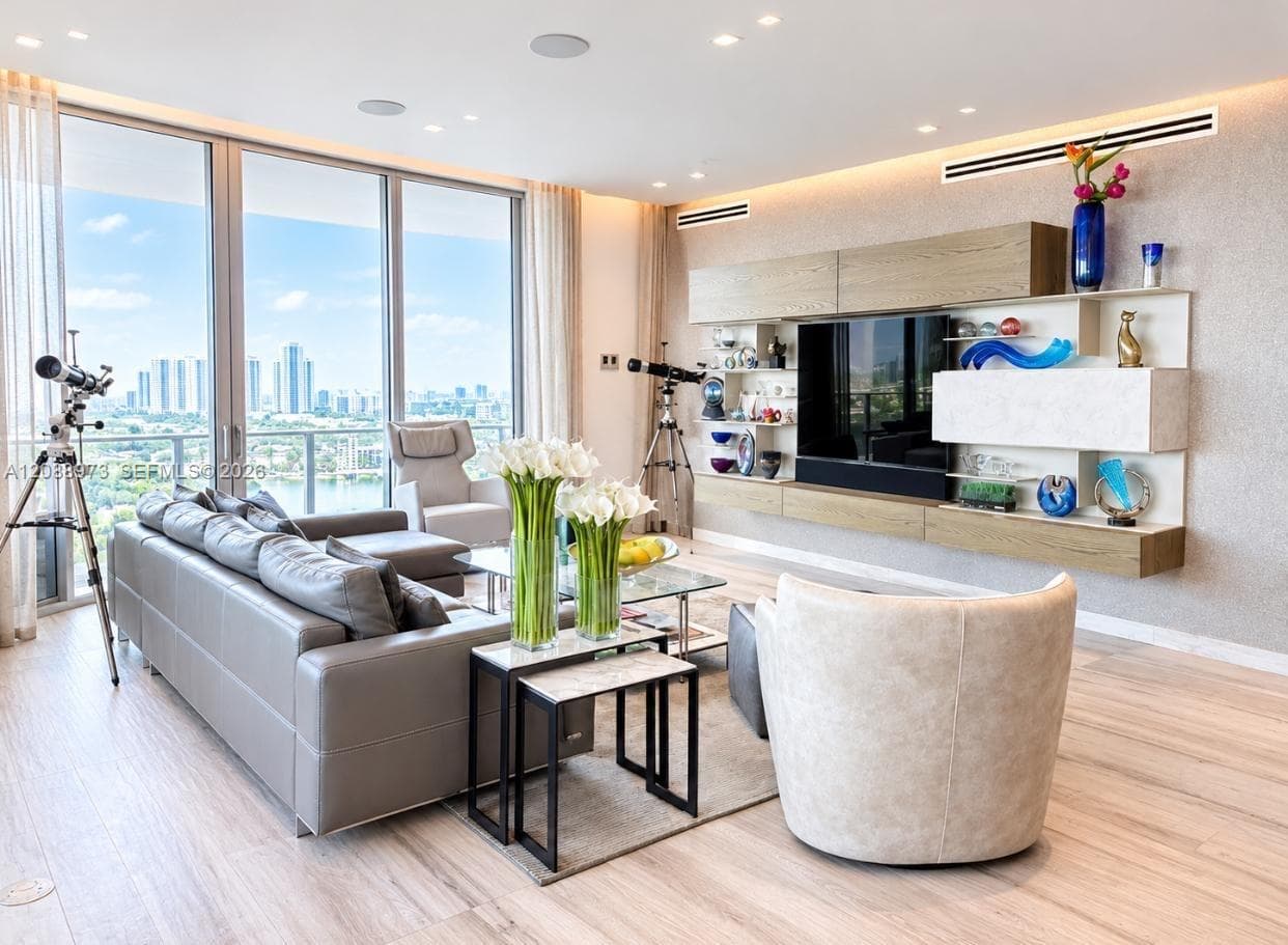 Marina Palmas Residence · #2210 in North Miami Beach - Photo 4