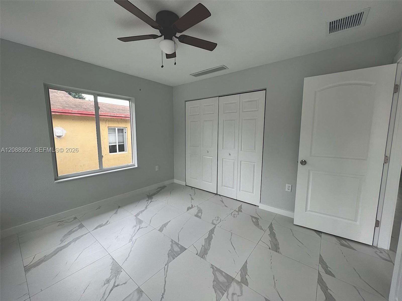 2254 Cody St photo 6
