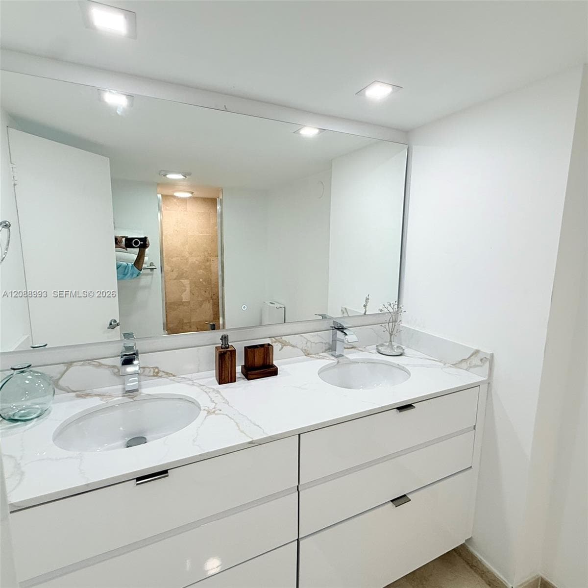 Harbour House · #1210 in Bal Harbour - Photo 20