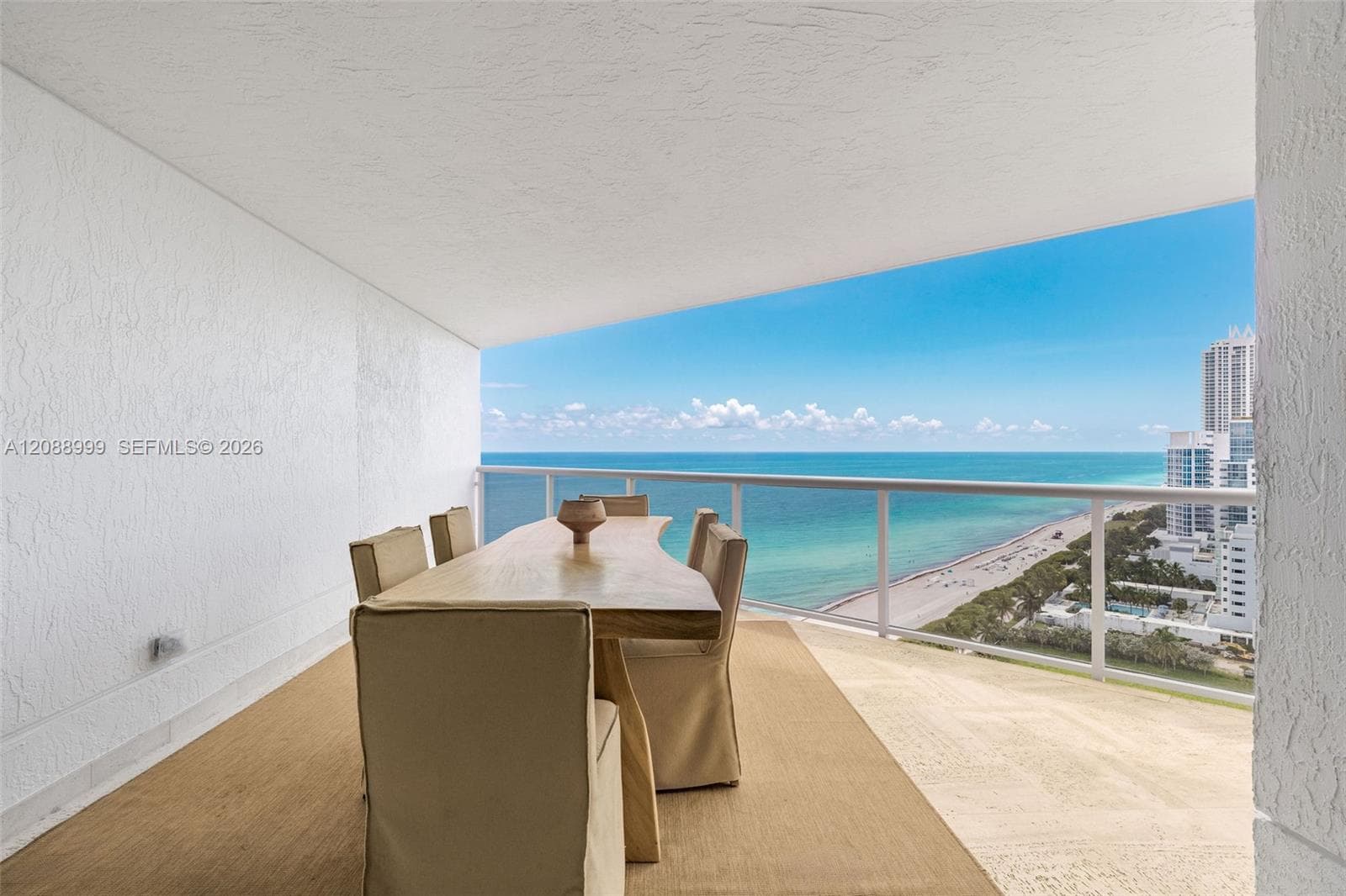 THE STERLING CONDO · #2206 in Miami Beach - Photo 2