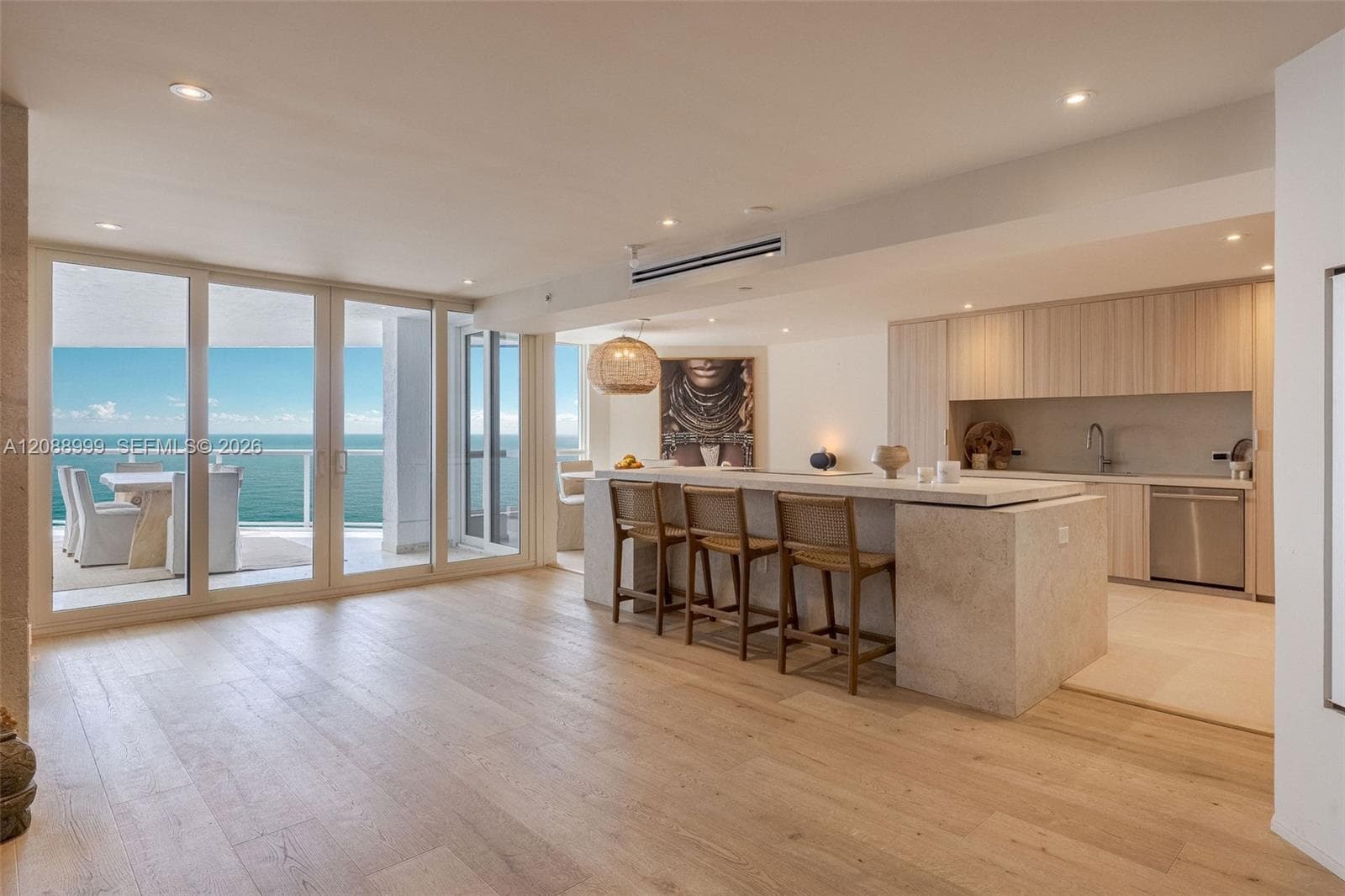 THE STERLING CONDO · #2206 in Miami Beach - Photo 3