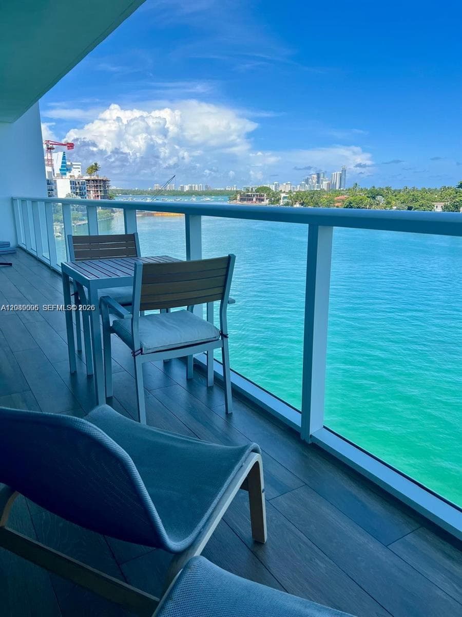 BAY HARBOUR ISLAND · #605 in Bay Harbor Islands - Photo 2