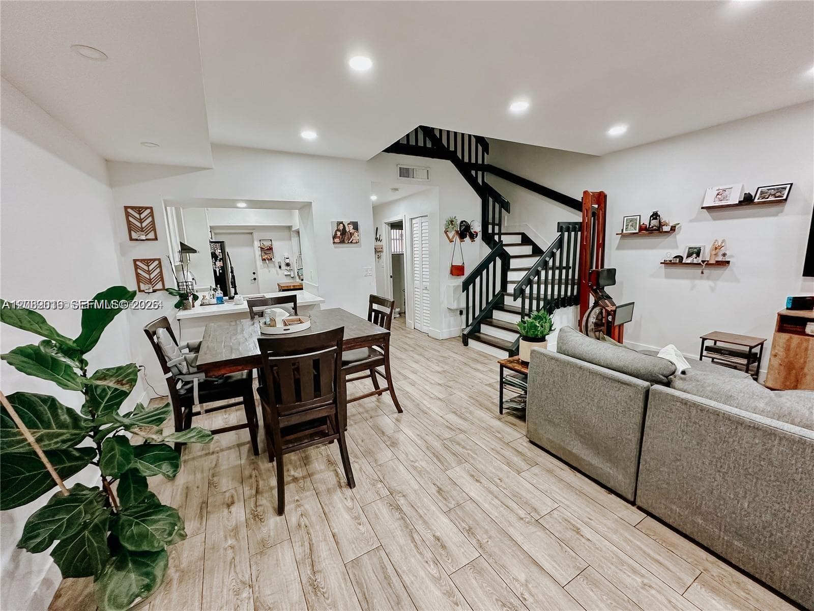 11807 SW 99th Ln photo 17