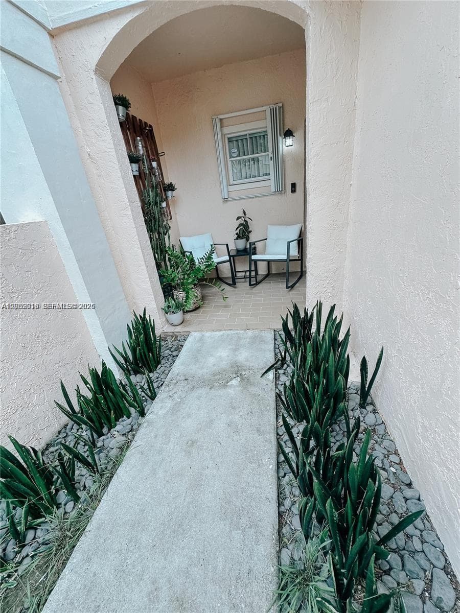 11807 SW 99th Ln photo 4