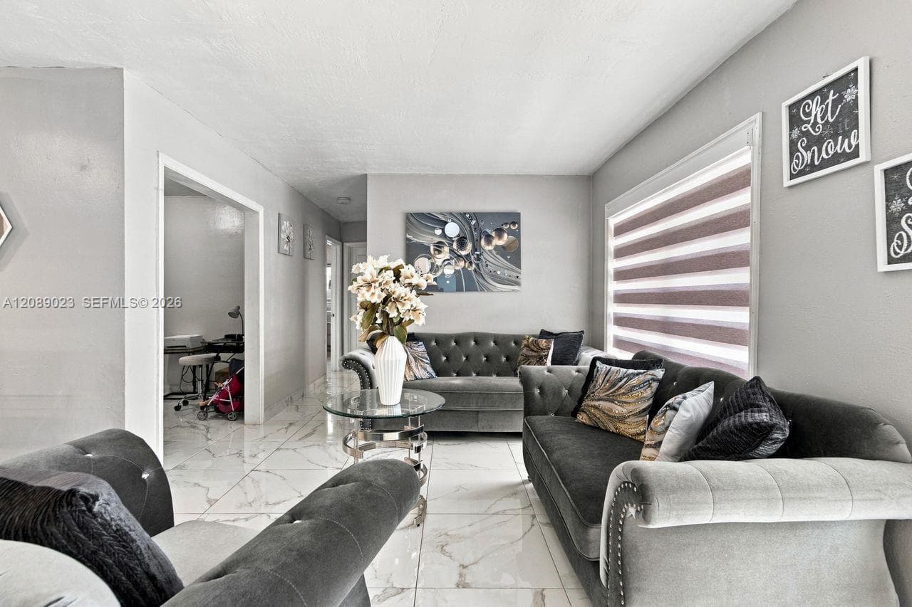20505 NW 45th Ave photo 6