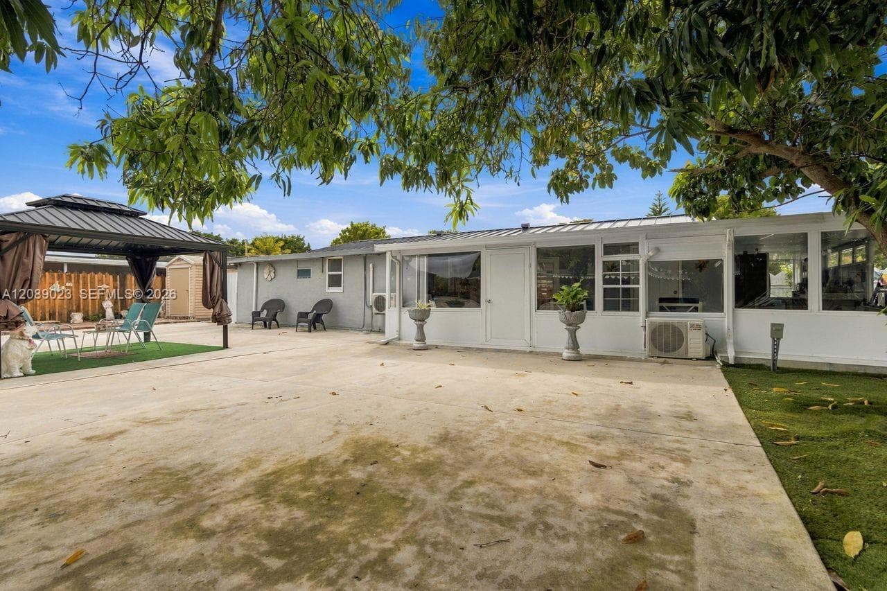 20505 NW 45th Ave photo 42