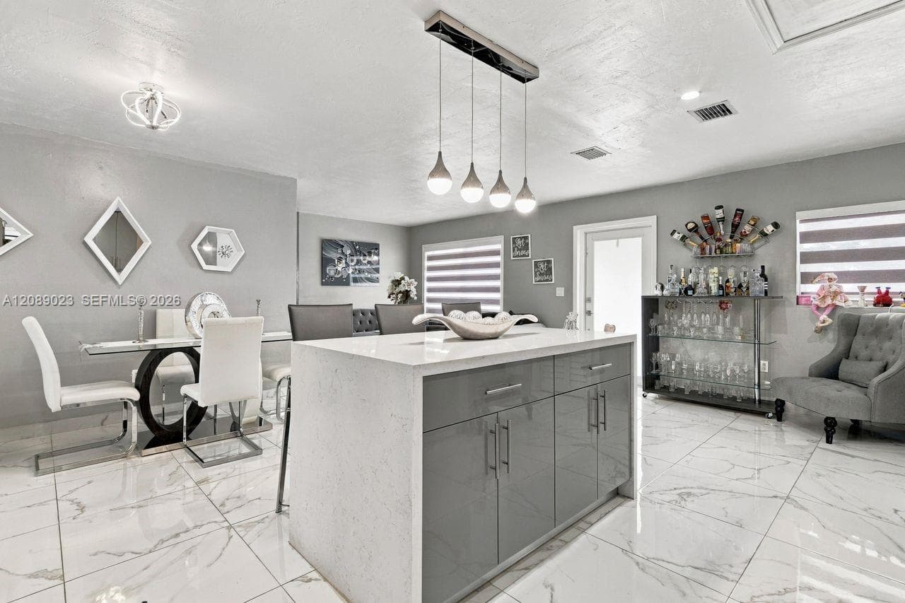 20505 NW 45th Ave photo 11