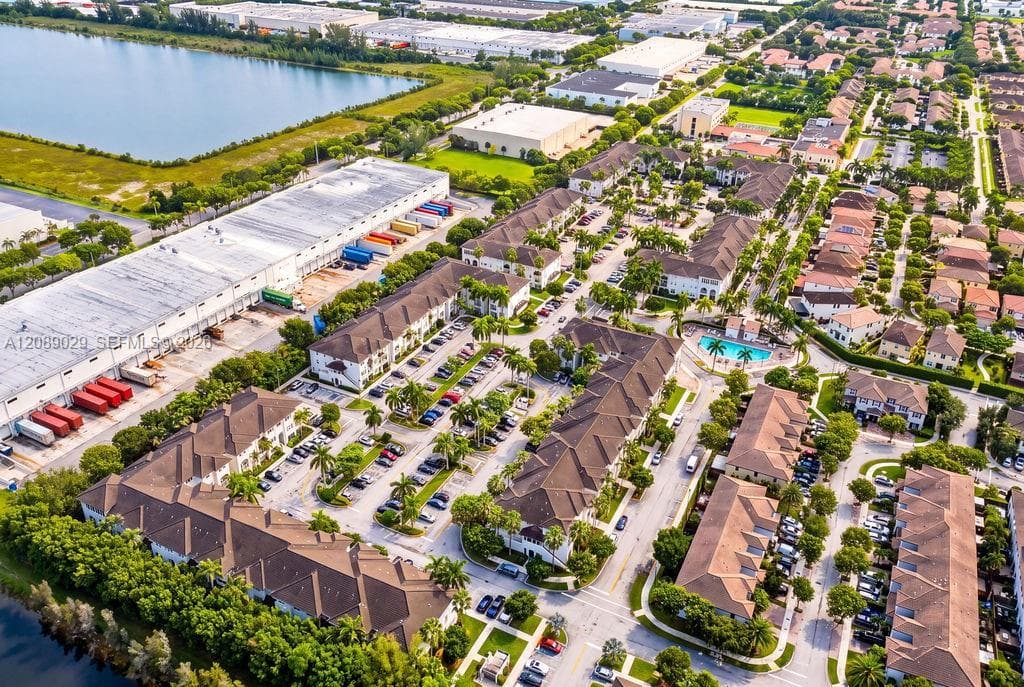 ST MORTIZ · #213 in Doral - Photo 46